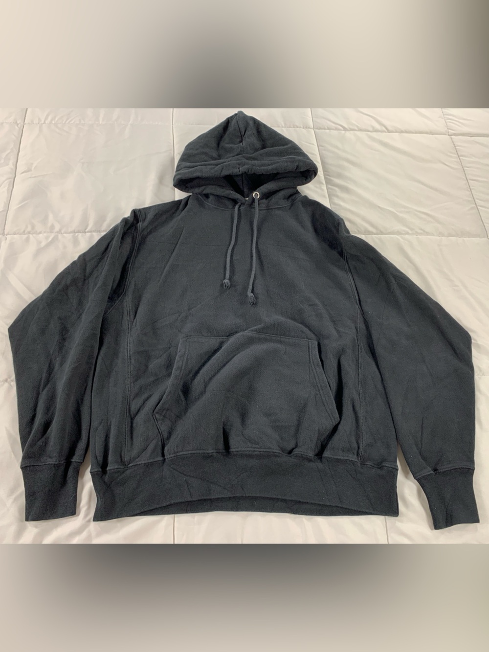 Pre loved CHAMPION hoodie mens size L